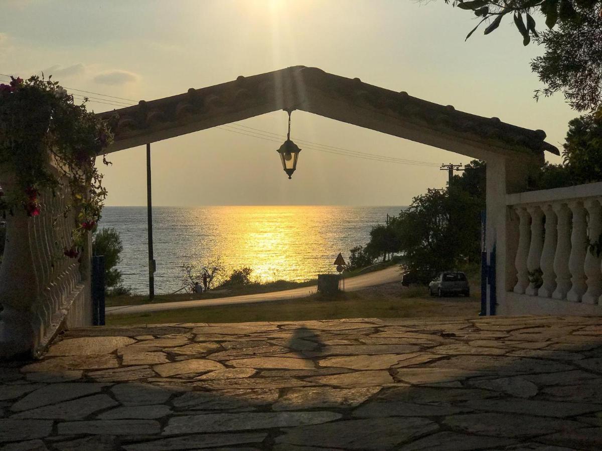 Hotel Paraktio Nea Kallikrateia Dış mekan fotoğraf